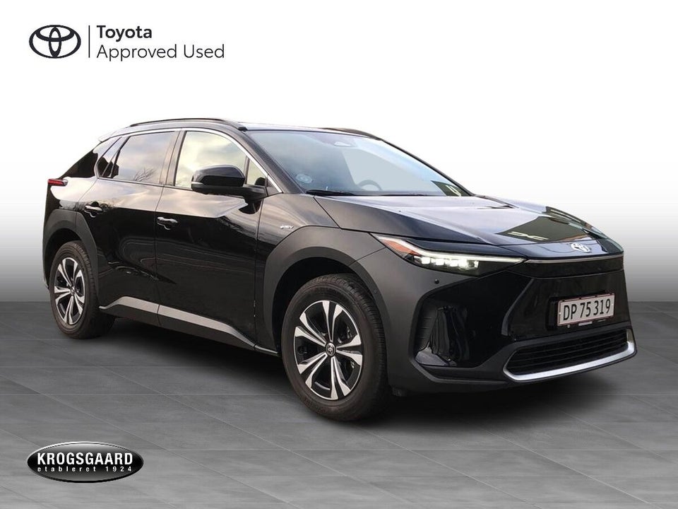 Toyota bZ4X Executive 5d