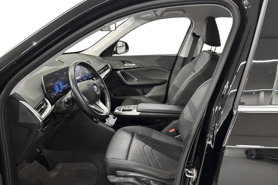 BMW iX1 eDrive20 X-Line 5d