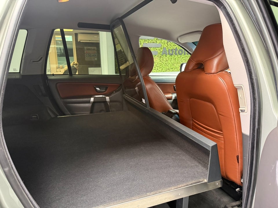 Volvo XC90 2,4 D5 185 Summum aut. AWD Van 5d