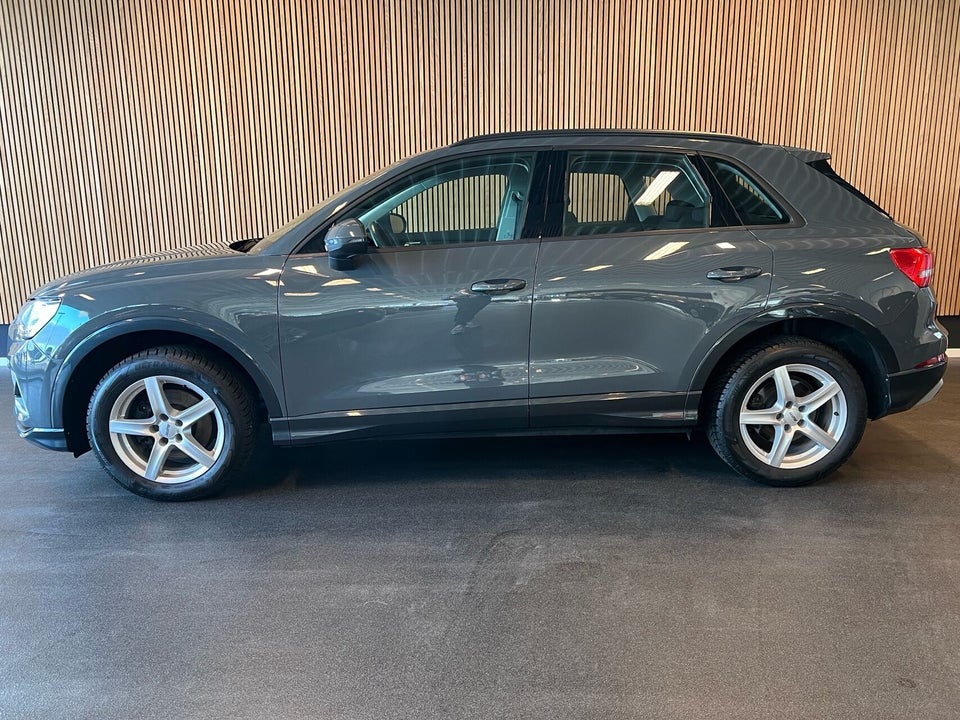 Audi Q3 35 TFSi Advanced Prestige S-tr. 5d