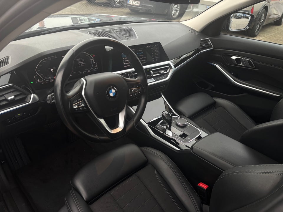 BMW 330e 2,0 Touring Sport Line aut. 5d