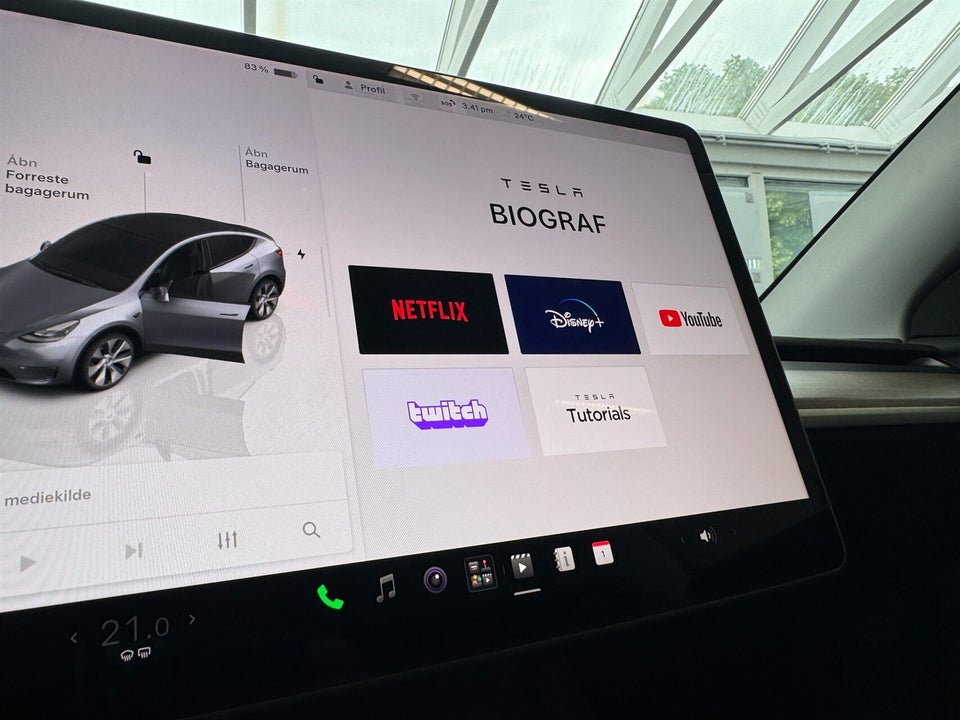 Tesla Model Y Long Range AWD 5d