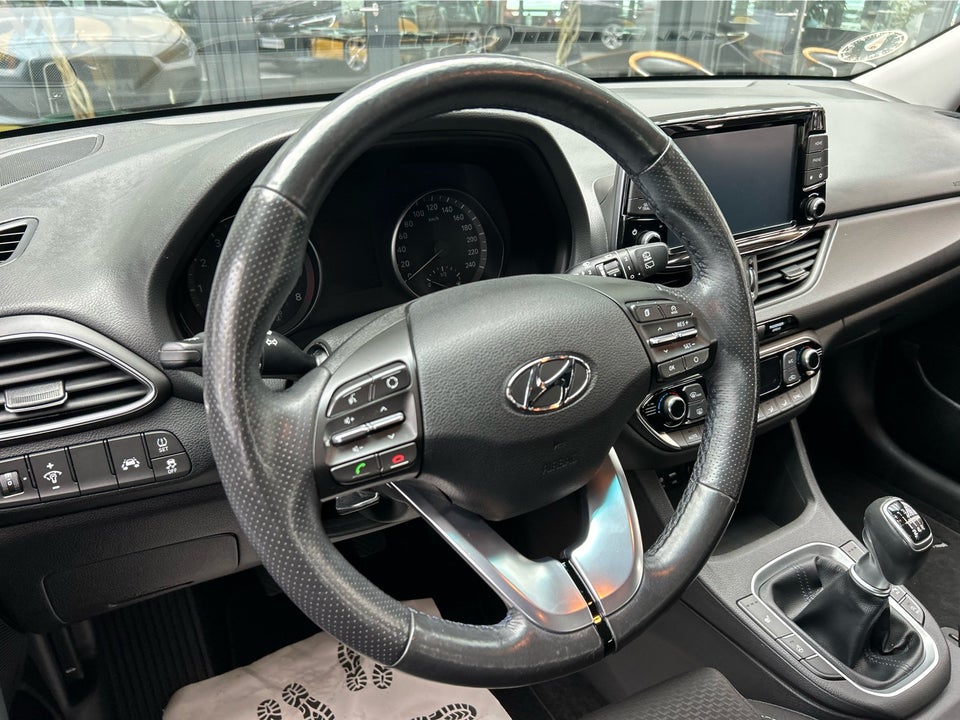 Hyundai i30 1,0 T-GDi Life Komfort stc. 5d