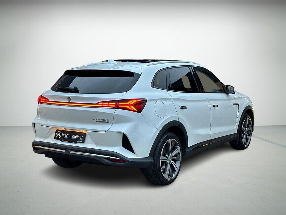 MG Marvel R Luxury 5d