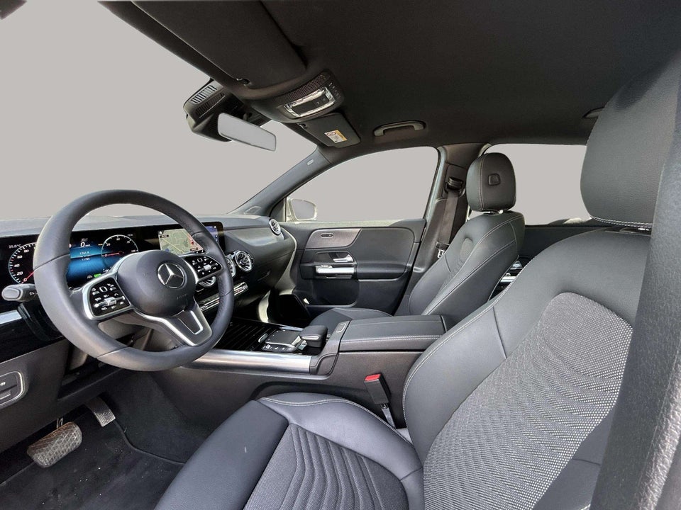 Mercedes EQA350 Progressive 4Matic 5d