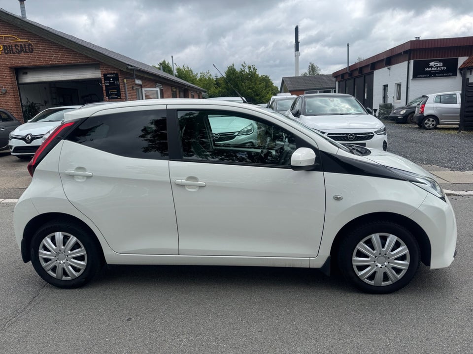 Toyota Aygo 1,0 VVT-i x-cite 5d