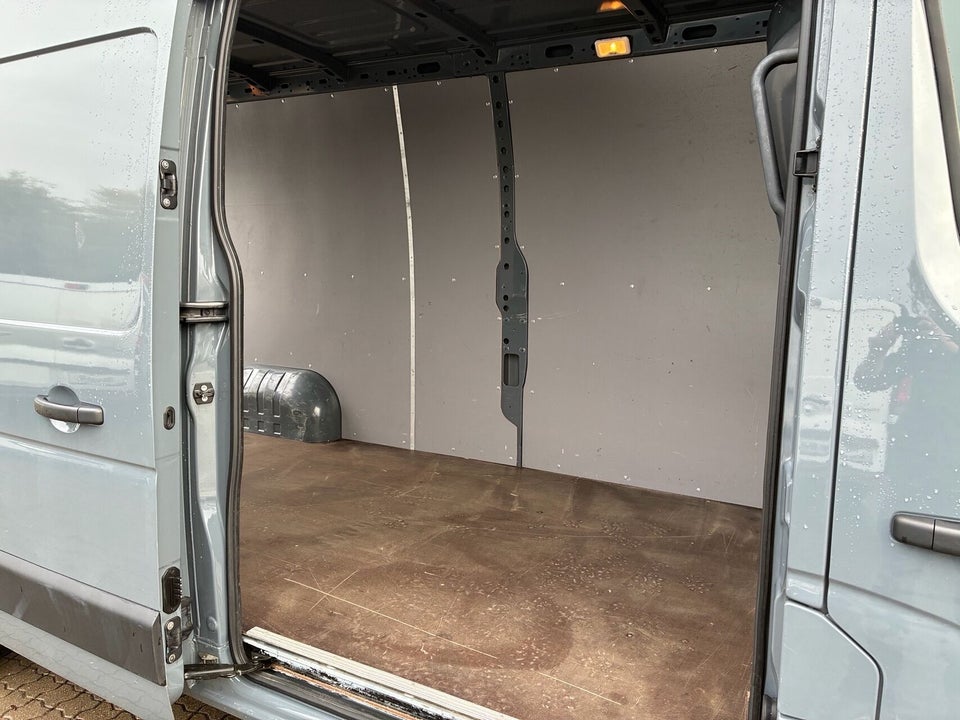 Renault Master IV T35 2,3 dCi 180 L3H2 Kassevogn