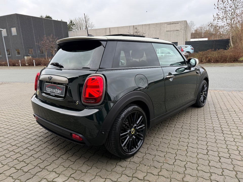 MINI Cooper SE Resolute Edition 3d
