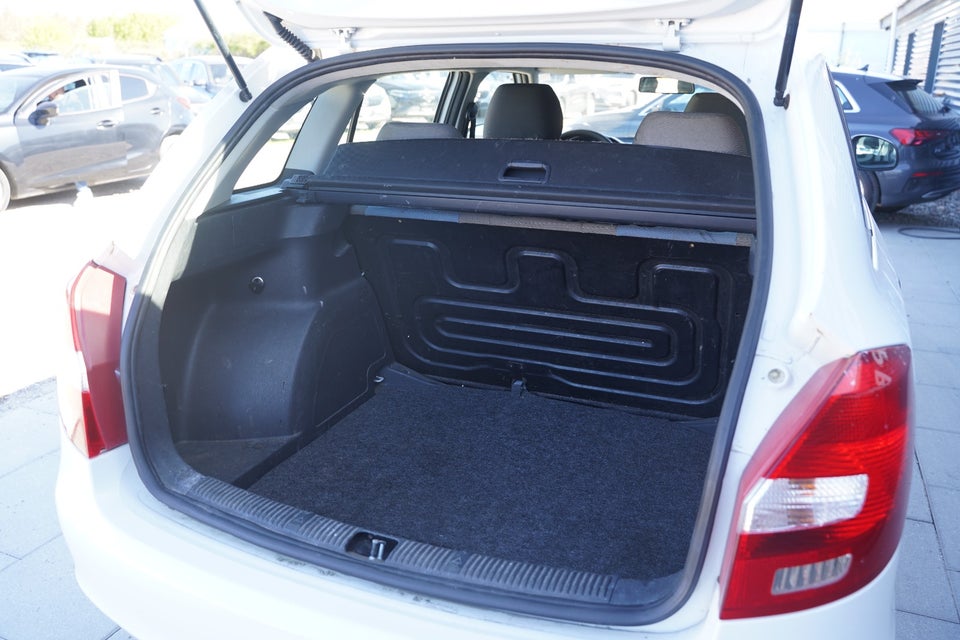 Skoda Fabia 1,2 12V Ambiente Combi 5d