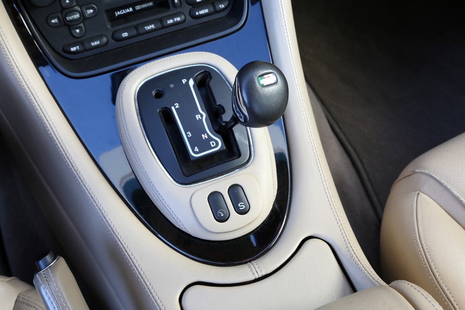 Jaguar XJR 4,0 S/C 4d