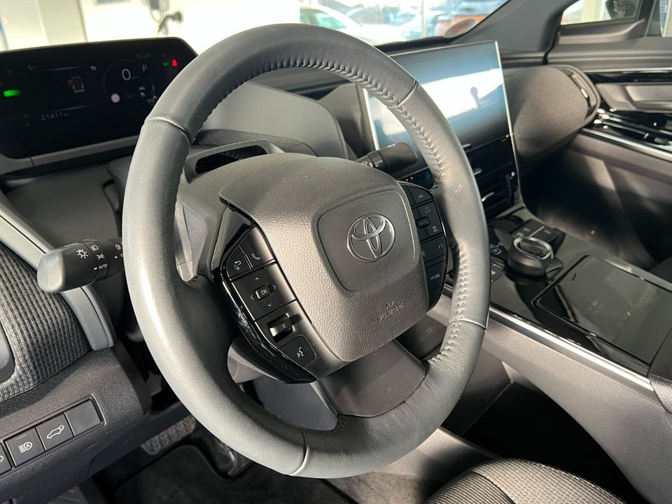 Toyota bZ4X Active 5d