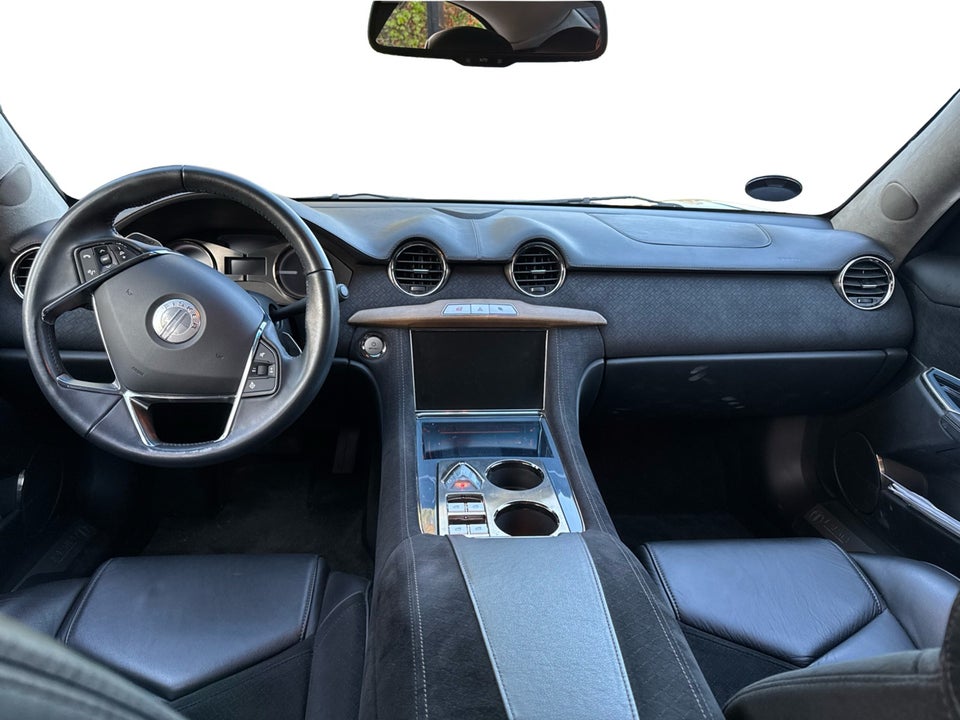 Fisker Karma EcoChic 4d