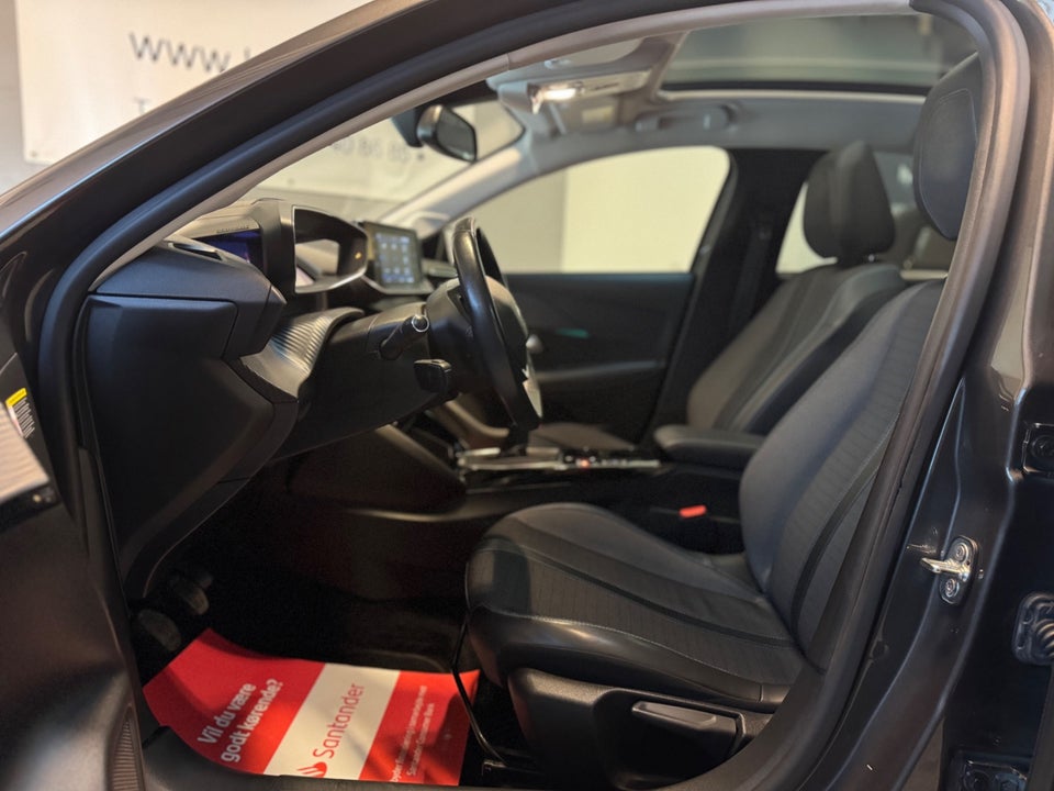 Peugeot 208 1,5 BlueHDi 100 Allure Sky 5d