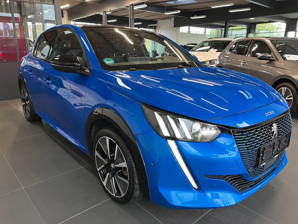 Peugeot e-208 50 GT 5d