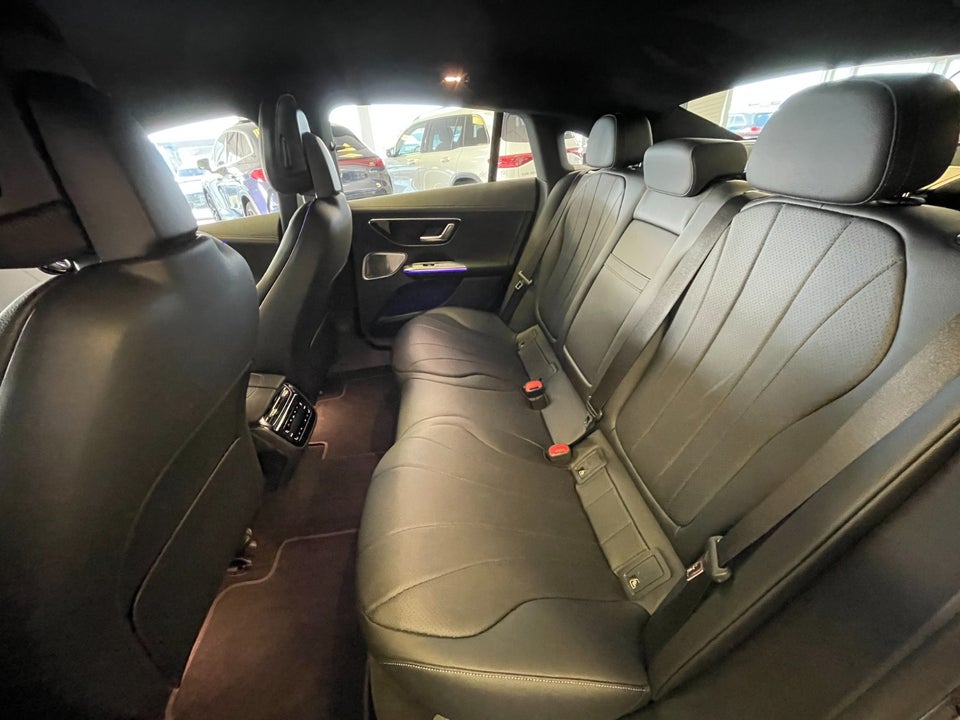 Mercedes EQE350 Avantgarde 4d