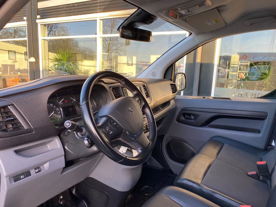 Peugeot Expert 2,0 BlueHDi 122 L2 Plus EAT8 Van