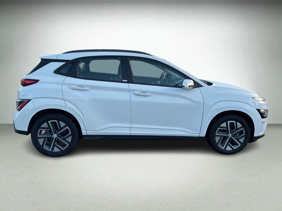 Hyundai Kona 39 EV Select 5d