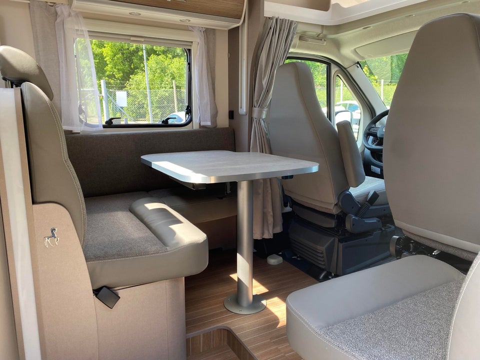 Etrusco T7400QB 2,3 MJT aut. 5d