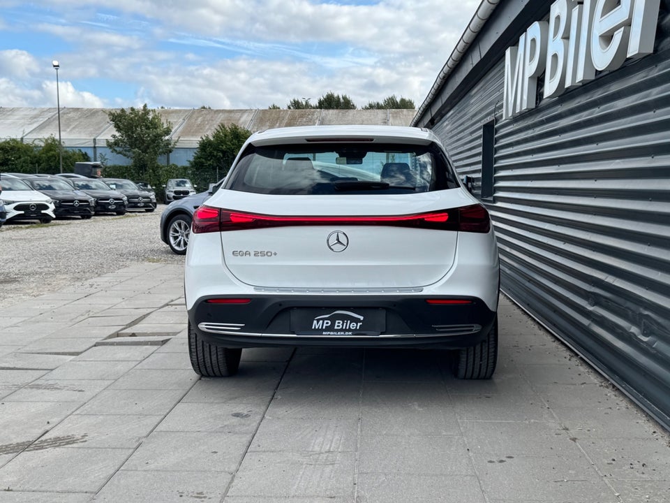 Mercedes EQA250+ Progressive 5d