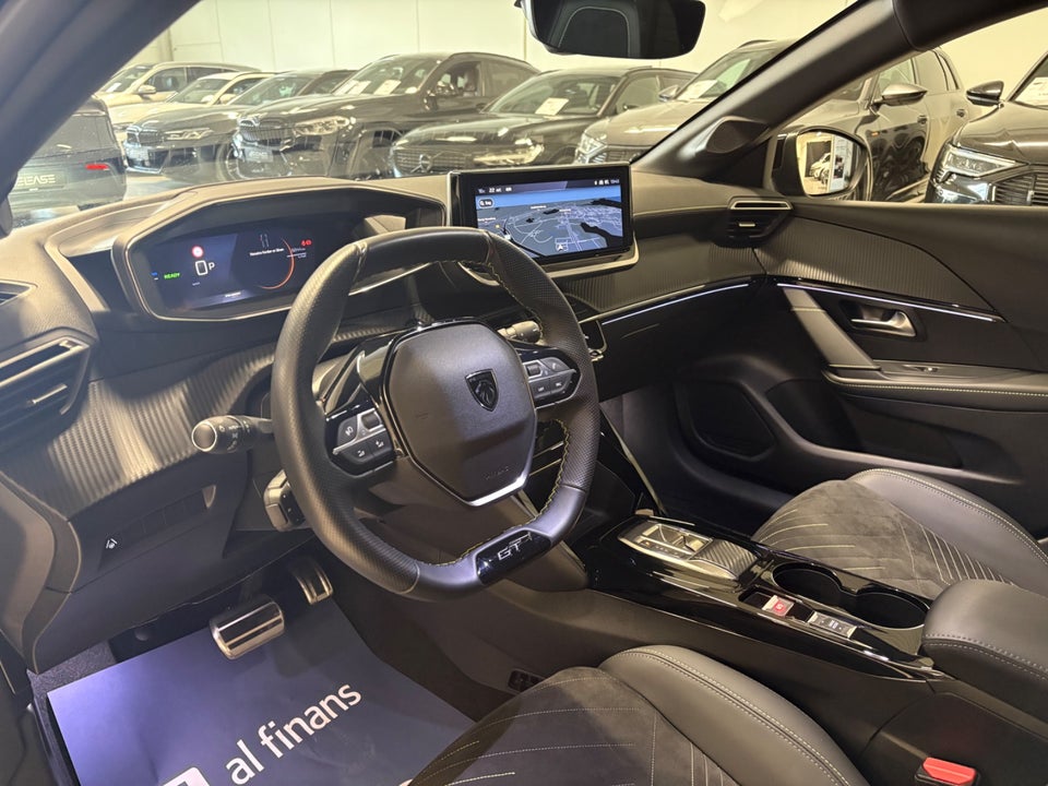 Peugeot e-208 54 GT 5d