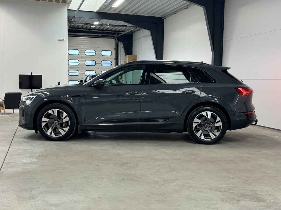 Audi Q8 e-tron 55 quattro 5d