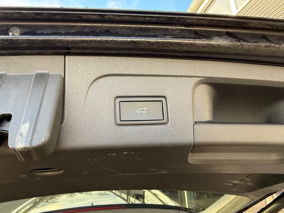 VW Touran 2,0 TDi 150 Highline+ DSG Van 5d