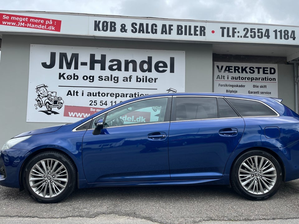 Toyota Avensis 1,8 VVT-i T3 Touring Sports 5d