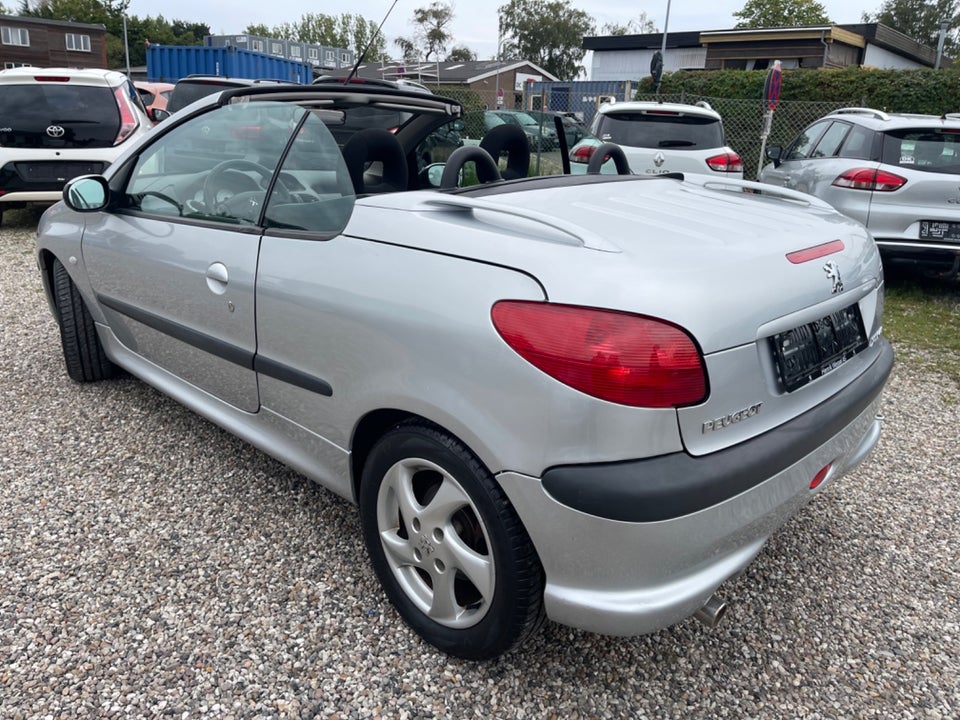 Peugeot 206 1,6 16V CC 2d