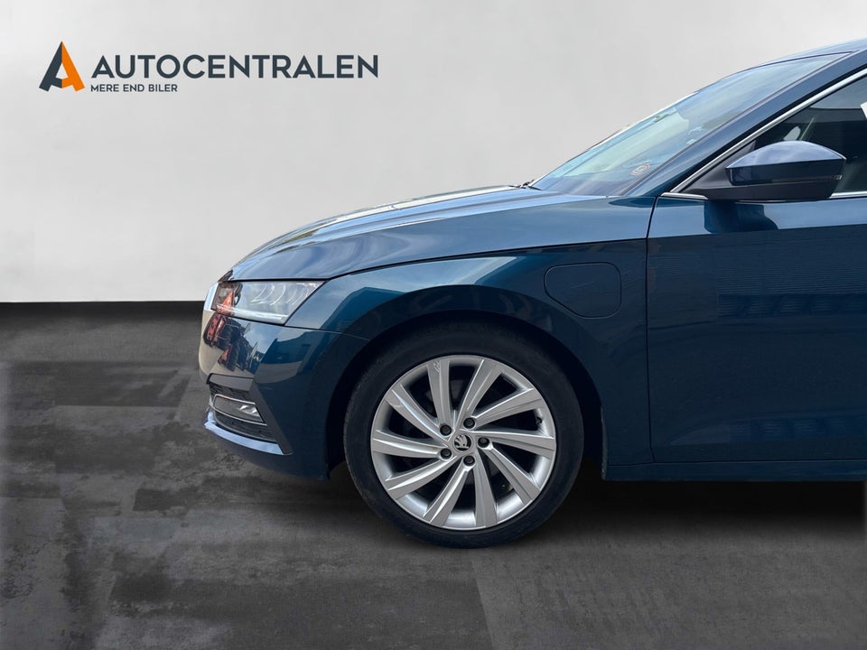 Skoda Octavia 1,4 TSi iV Plus Combi DSG 5d