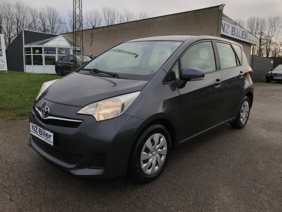 Toyota Verso-S 1,3 VVT-i T2 5d