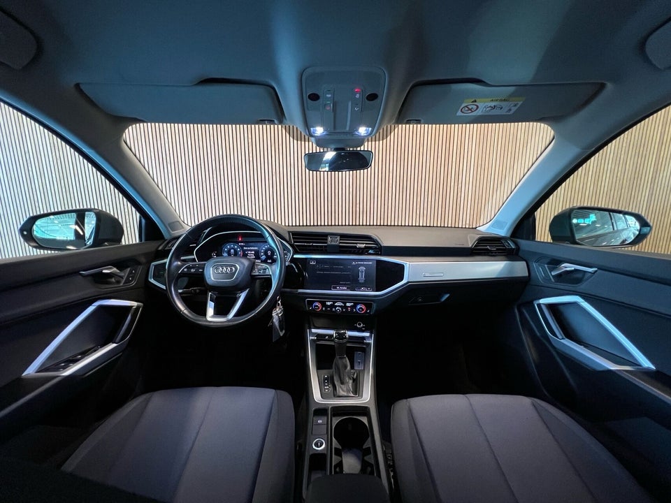 Audi Q3 35 TFSi Advanced Prestige S-tr. 5d