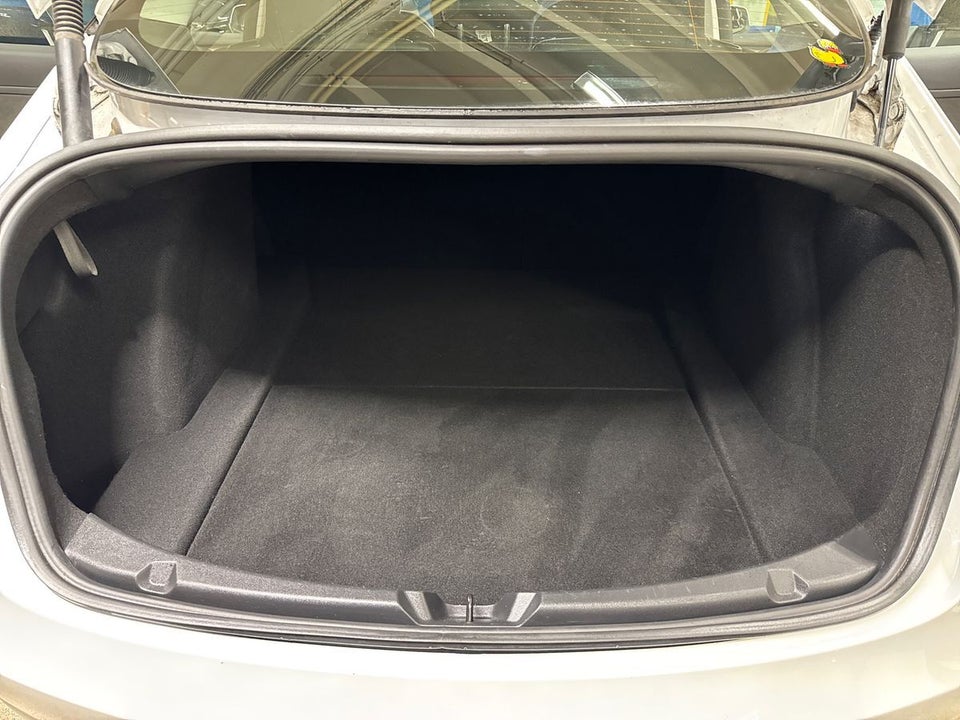 Tesla Model 3 Long Range RWD 4d