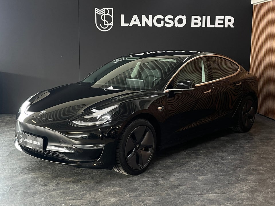 Tesla Model 3 Long Range AWD 4d