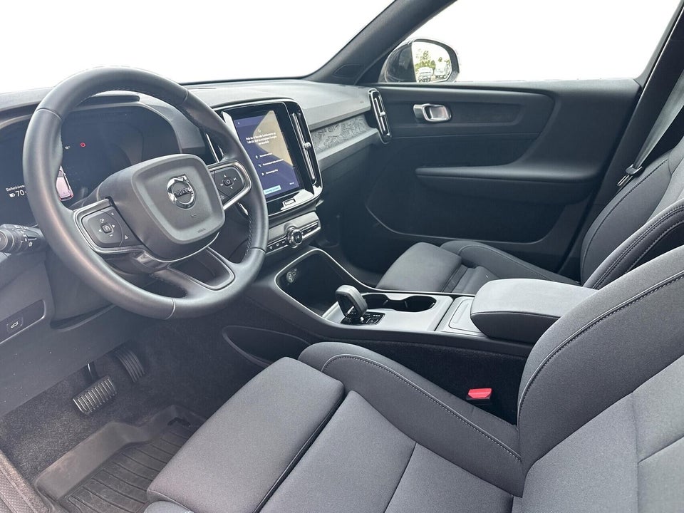 Volvo EX40 Extended Range Black Edition 5d