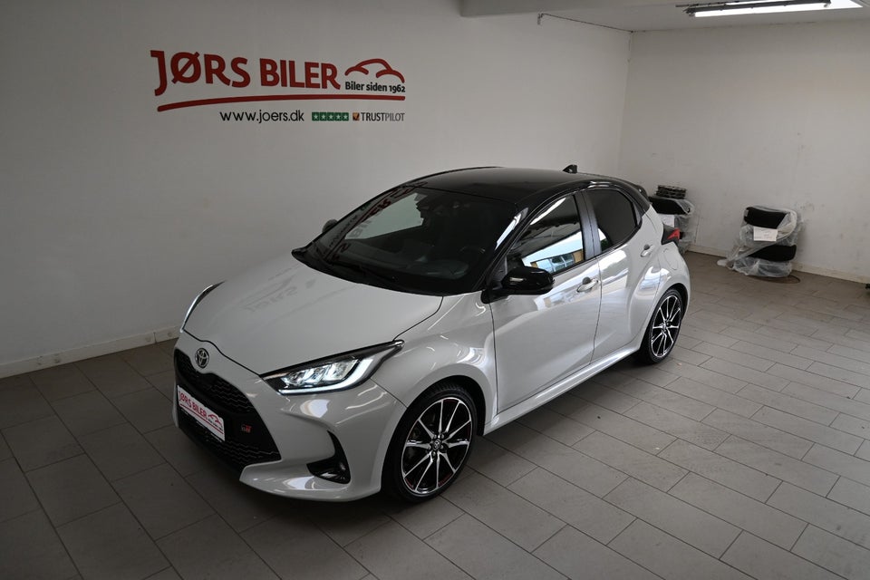 Toyota Yaris 1,5 Hybrid GR Sport e-CVT 5d