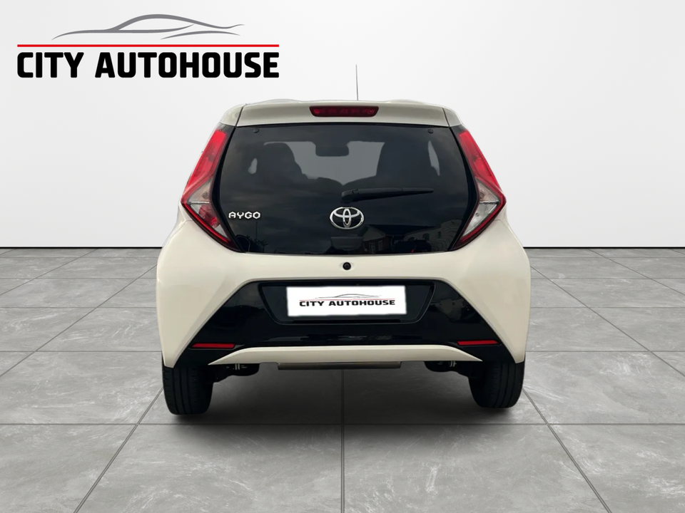 Toyota Aygo 1,0 VVT-i x-press 5d