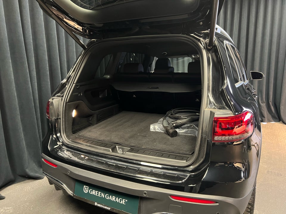 Mercedes EQB250+ AMG Line 5d