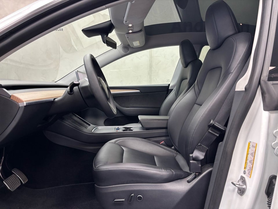 Tesla Model Y RWD 5d