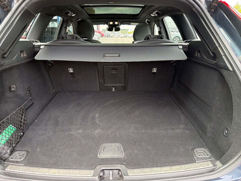 Volvo XC60 2,0 T6 ReCharge R-Design aut. AWD 5d
