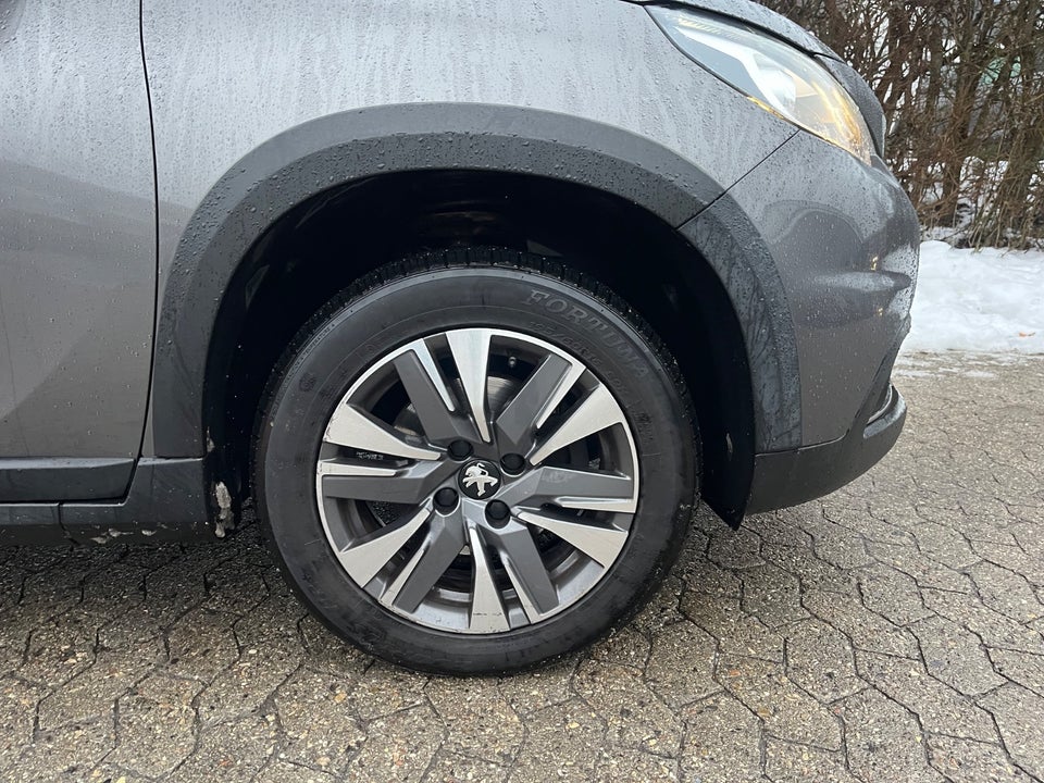 Peugeot 2008 1,2 e-THP 110 Allure 5d