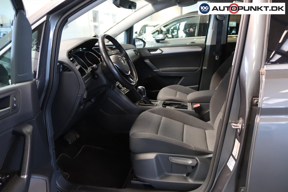 VW Touran 1,6 TDi 115 Comfortline DSG 7prs 5d