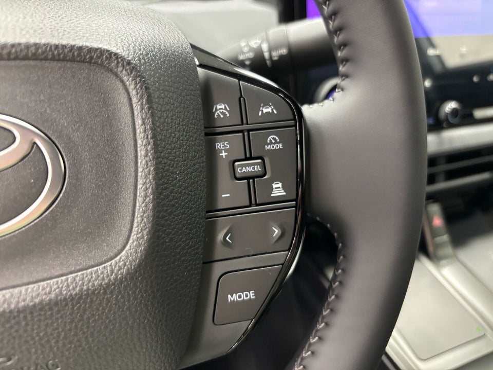 Toyota bZ4X 73 Active Tech 5d
