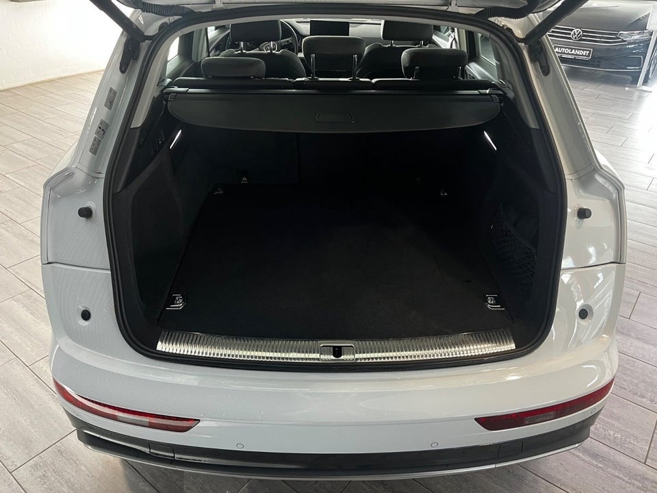 Audi Q5 50 TFSi e quattro S-tr. 5d