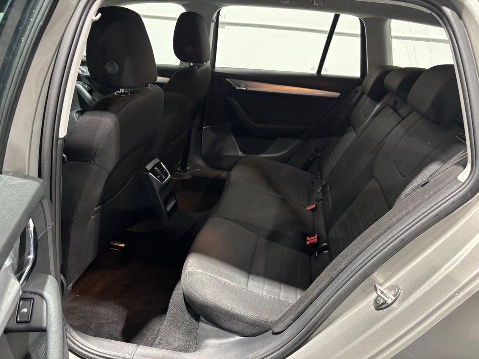 Skoda Octavia 1,0 TSi 115 Ambition Combi DSG 5d