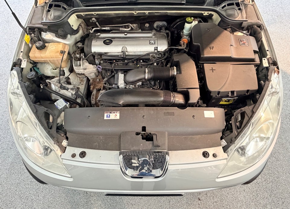 Peugeot 407 2,0 SR 4d