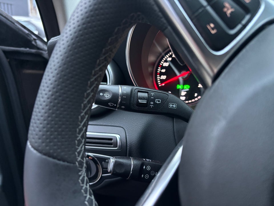 Mercedes C220 2,2 BlueTEC AMG Line stc. 5d