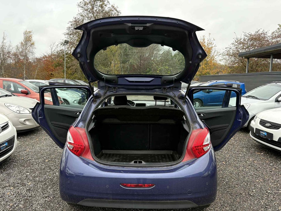 Peugeot 208 1,4 VTi Access 5d