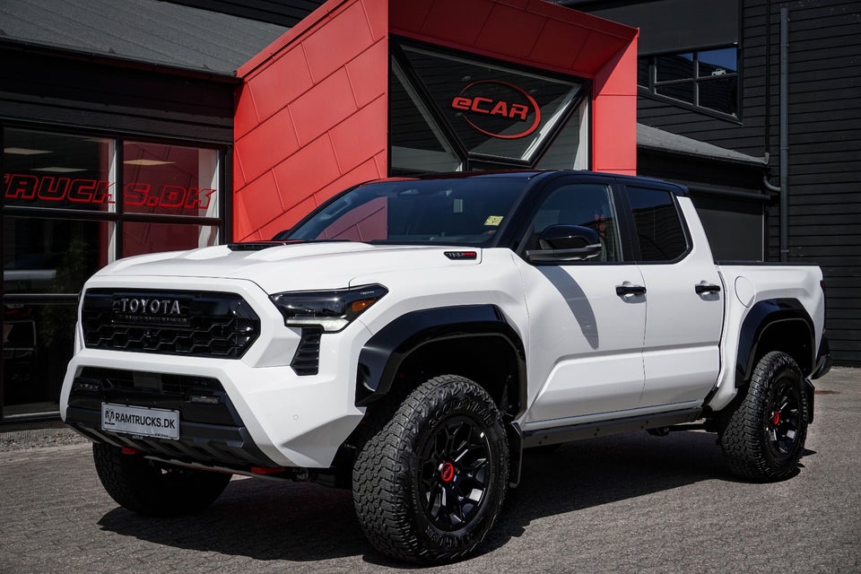 Toyota Tacoma 2,4 Hybrid TRDPro aut. 4x4 4d