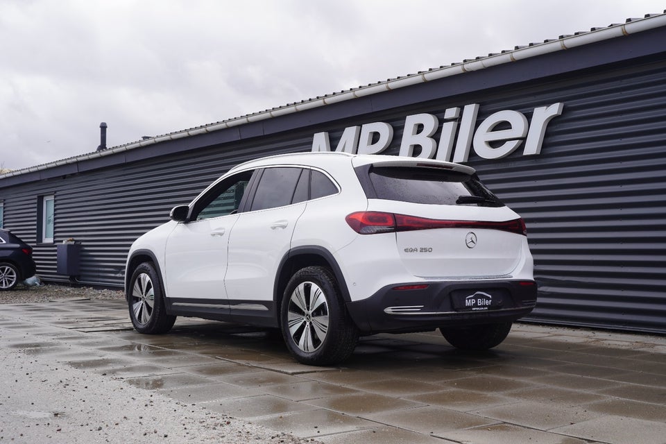 Mercedes EQA250 Progressive 5d