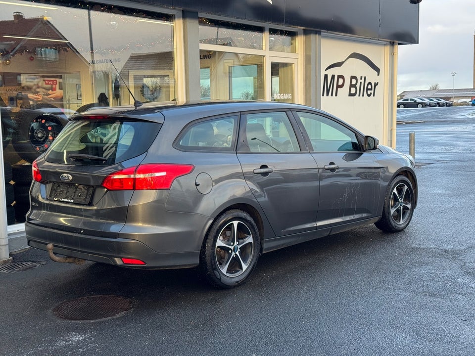 Ford Focus 1,5 TDCi 95 Titanium stc. 5d